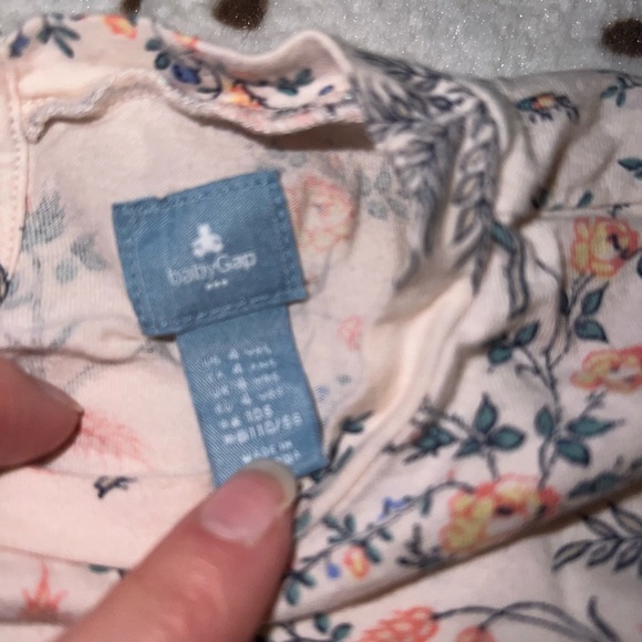 Baby gap - Picture 2 of 2